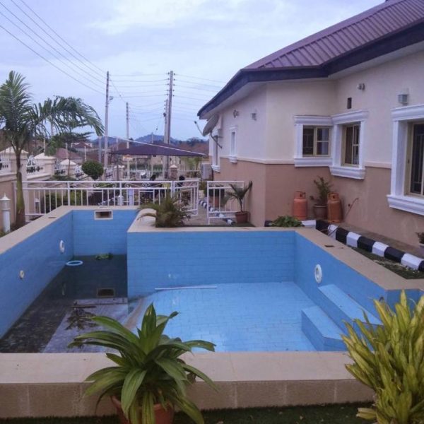 Swiming pool